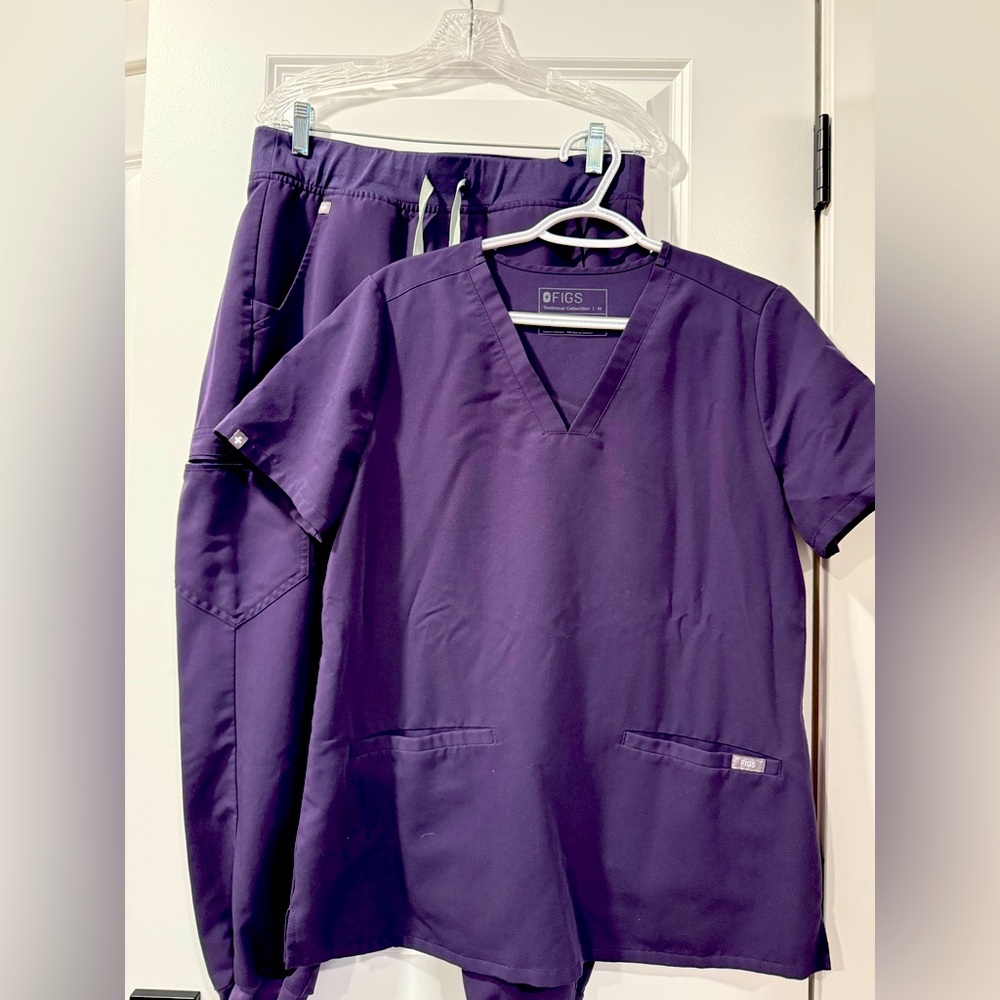 Figs scrubs